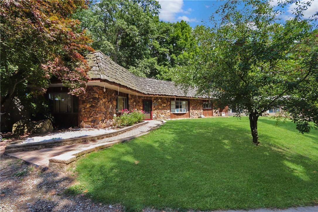 6121 N County Road 1320e, Charleston, IL 61920