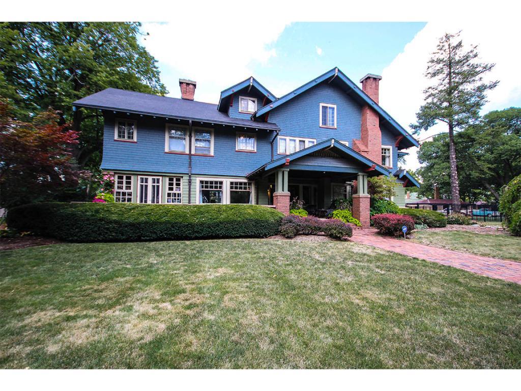 Sold 3 Millikin Place, Decatur, IL 62522 4 Beds / 2 Full Baths / 1