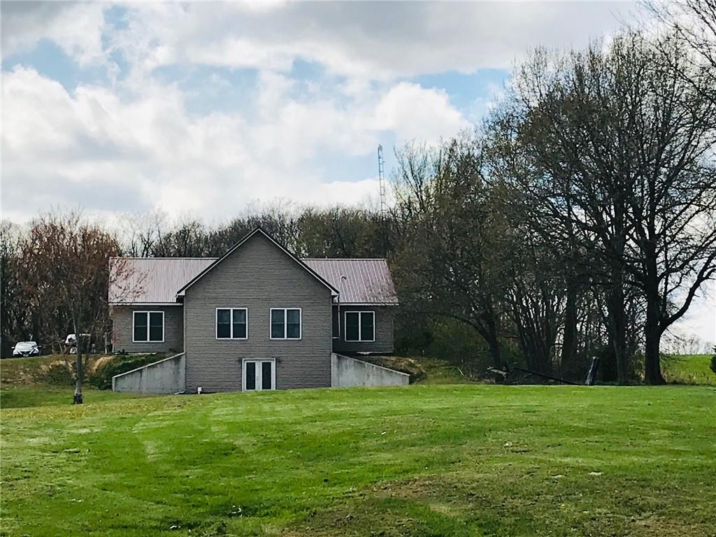 Sold 923 N 800 East Road, Tower Hill, IL 62571 3 Beds / 2 Full Baths 237,500