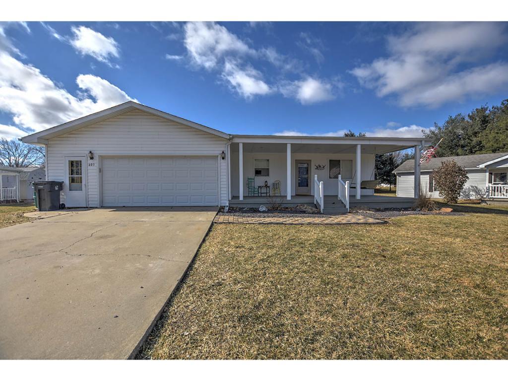 603 E Robert Street, Moweaqua, IL 62550