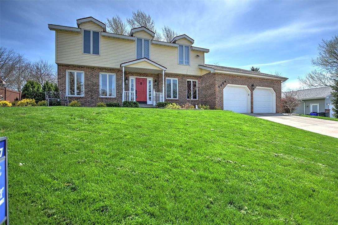 Sold 4464 Country Manor Lane, Decatur, IL 62521 4 Beds / 2 Full