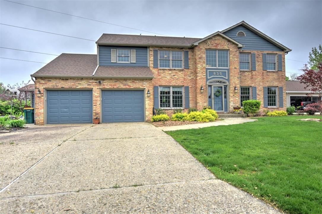 Sold 835 Stevens Creek Boulevard, Forsyth, IL 62535 4 Beds / 3 Full
