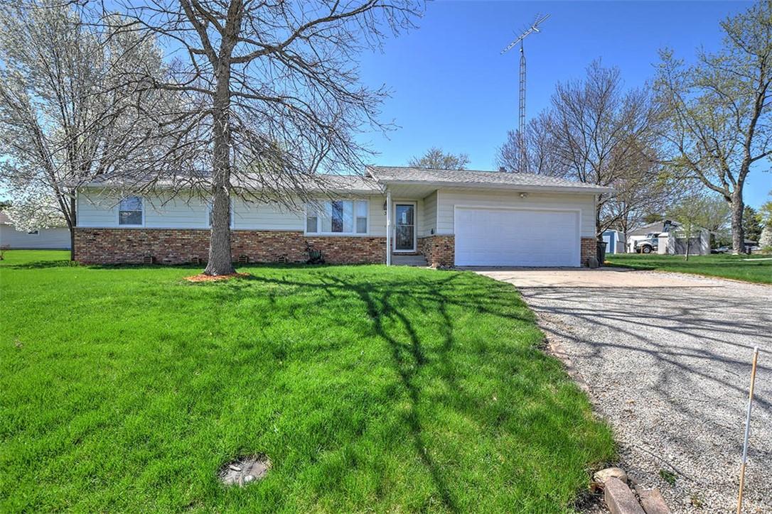 3 Highland Court, Warrensburg, IL 62573