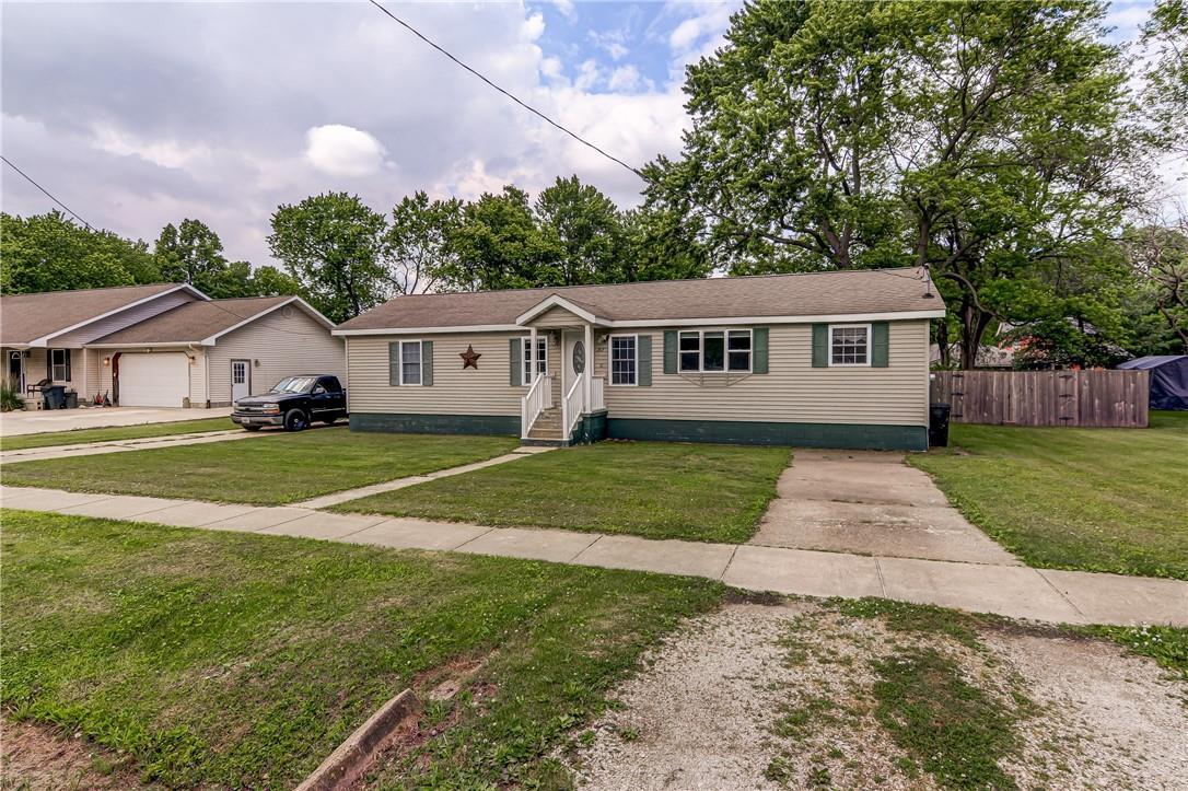 Sold 217 Seiberling Street, Blue Mound, IL 62513 3 Beds / 1 Full