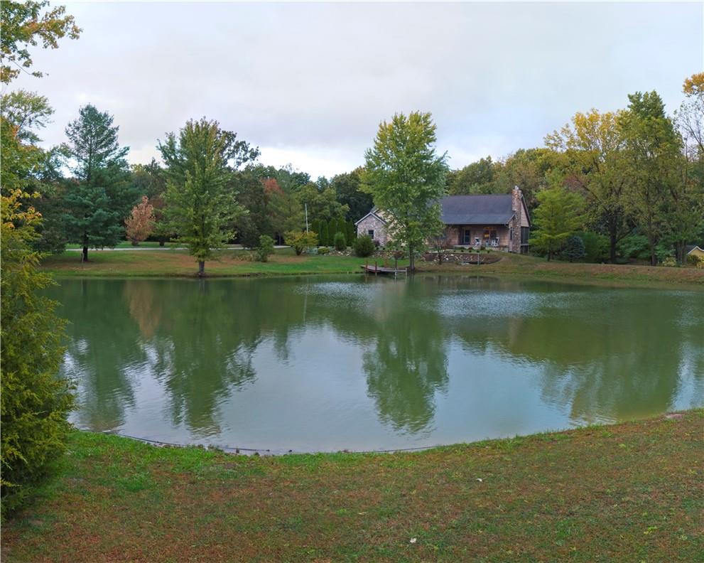 Sold 1692 2250 East Road, Findlay, IL 62534 3 Beds / 3 Full Baths 325,000