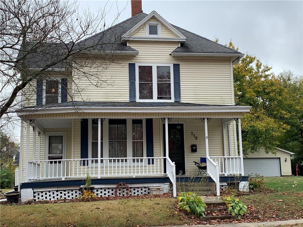 Sold 218 E Washington Street, Paris, IL 61944 3 Beds / 2 Full Baths