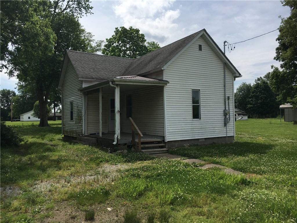 326 S Main Street, Ste. Marie, IL 62459