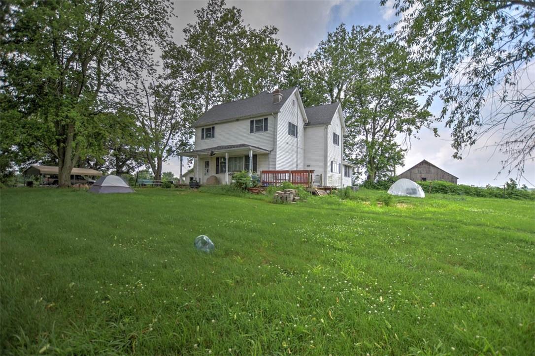 Sold 1623 1100 East Road, Tower Hill, IL 62571 3 Beds / 2 Full Baths