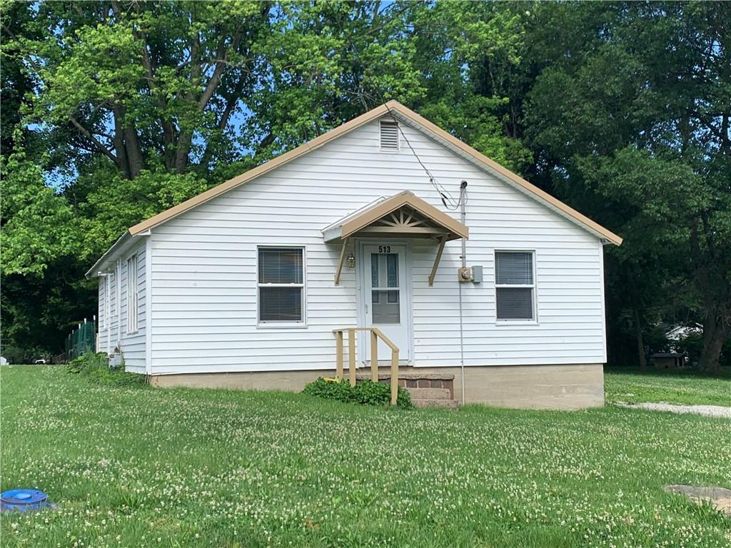 Sold: 513 Mill Street, Greenup, IL 62428 | 2 Beds / 1 Full Bath | $42,000