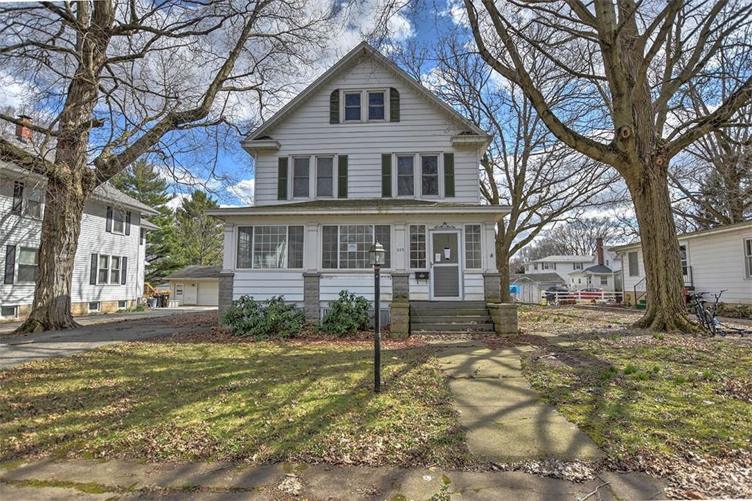 Sold 223 E Fremont Street, Bement, IL 61813 3 Beds / 2 Full Baths